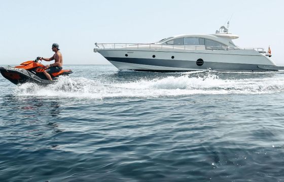 Motor yacht Aicon 72 SL | GADEA 2900hp