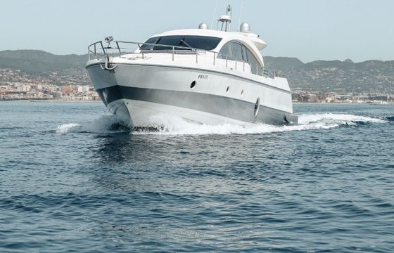 Motor yacht Aicon 72 SL | GADEA 2900hp