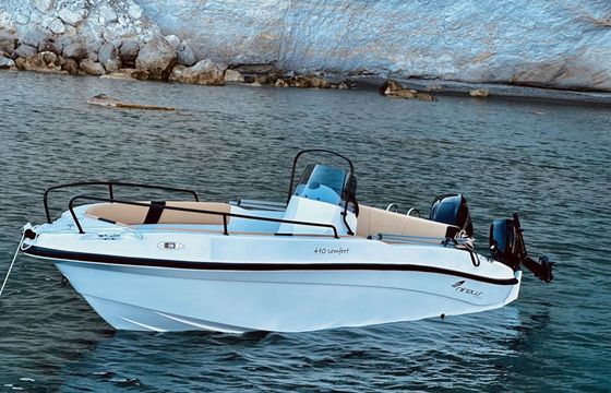 Motorboat Nireus - Milos 2023