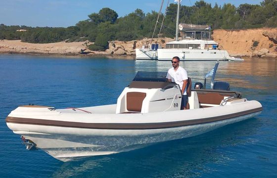 RIB Shearwater 8.90s 300hp