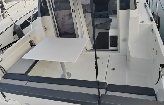 Motorboat Jeanneau Merry Fisher 795 200hp