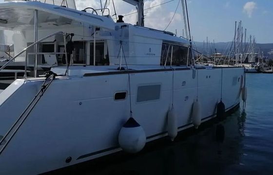 Catamaran Lagoon-Bénéteau Lagoon 450 F - 4 + 2 cab. 13.96m