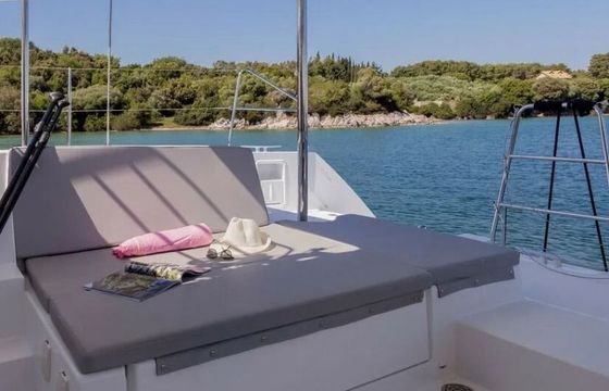 Catamaran Lagoon-Bénéteau Lagoon 450 F - 4 + 2 cab. 13.96m