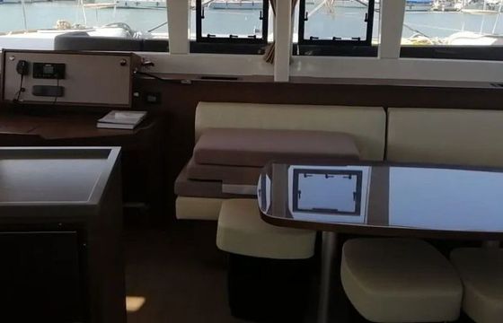 Catamaran Lagoon-Bénéteau Lagoon 450 F - 4 + 2 cab. 13.96m