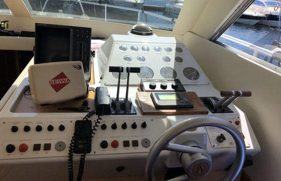 Motorboat Comar-Clanship 45 Fly 760hp