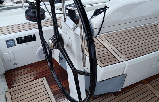 Sailboat Bénéteau Oceanis 51.1 - 5 + 1 cab. 15.94m