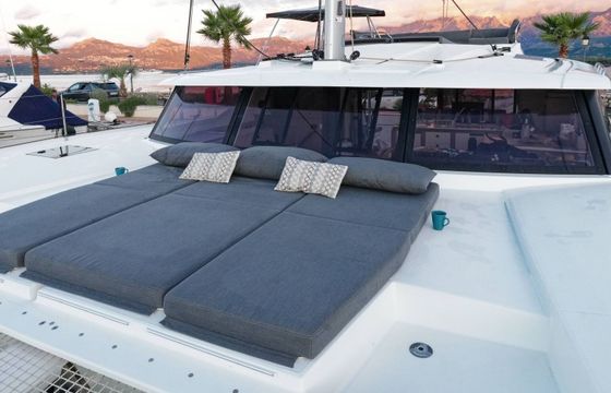 Catamaran Fountaine Pajot Tanna 47 13.9m