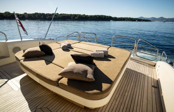 Motor yacht ARNO LEOPARD 24 4000hp