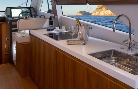 Motor yacht Solaris 48 Lobster 960hp