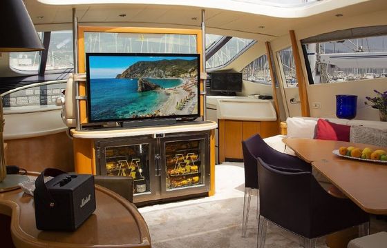 Motor yacht PERSHING 76 4060hp