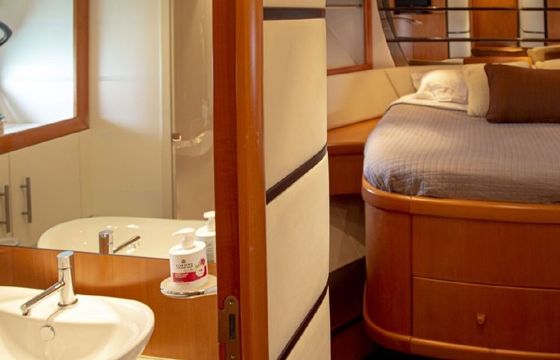 Motor yacht PERSHING 76 4060hp