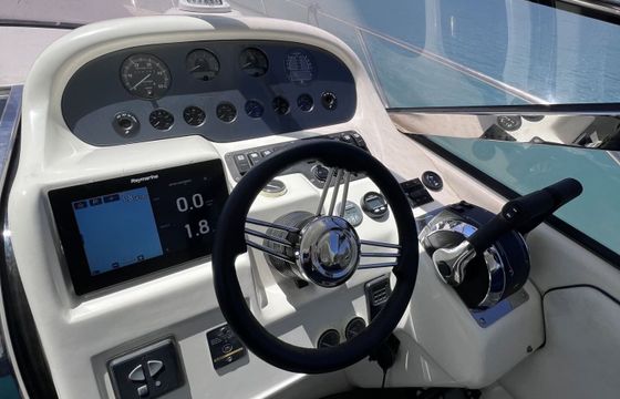 Motorboat Sunseeker White Eagle Cruises 700hp