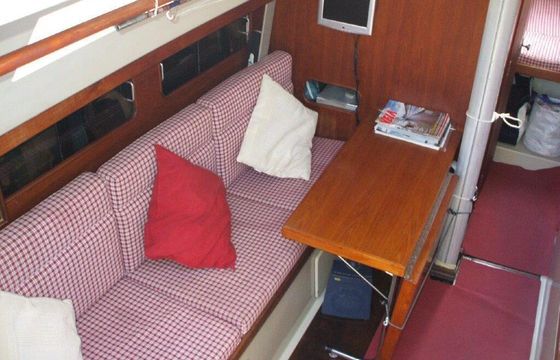 Sailboat C&C C&C 29 10m
