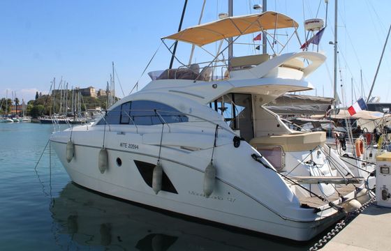 Motorboat Beneteau Monte Carlo 47 870hp