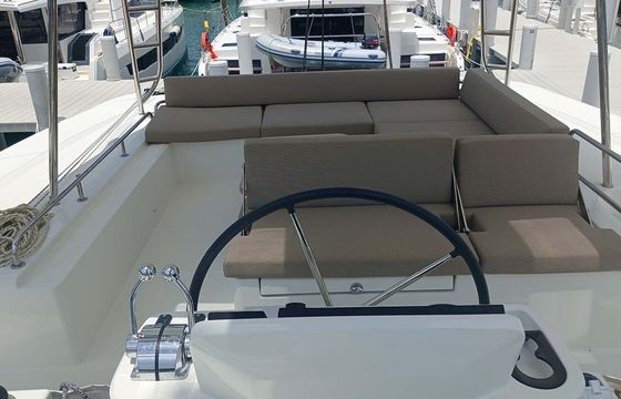 Catamaran Lagoon-Bénéteau Lagoon 51 - 6 cab. 15m