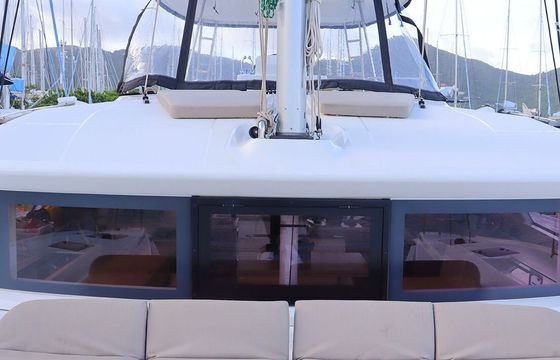 Catamaran Lagoon-Bénéteau Lagoon 51 - 6 cab. 15m