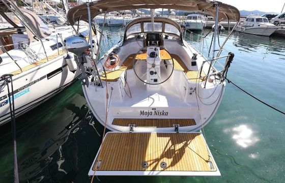 Sailboat Bavaria Yachtbau Bavaria Cruiser 33 9m