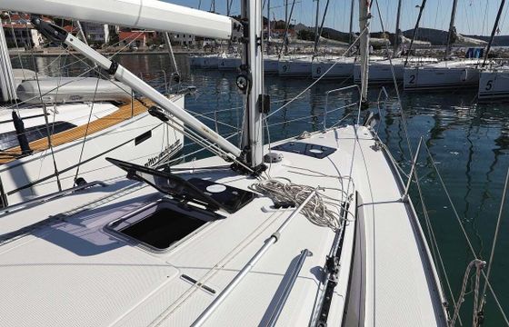 Sailboat Bavaria Yachtbau Bavaria Cruiser 33 9m