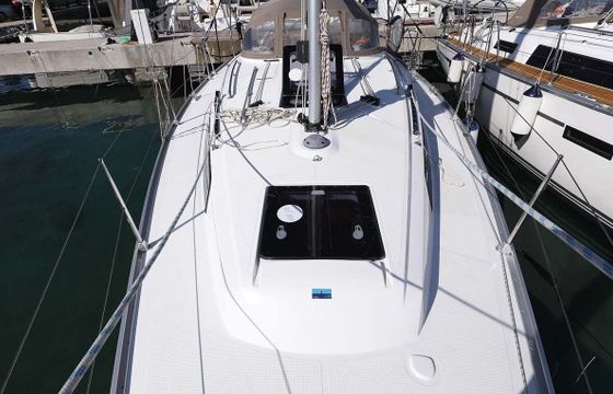 Sailboat Bavaria Yachtbau Bavaria Cruiser 33 9m
