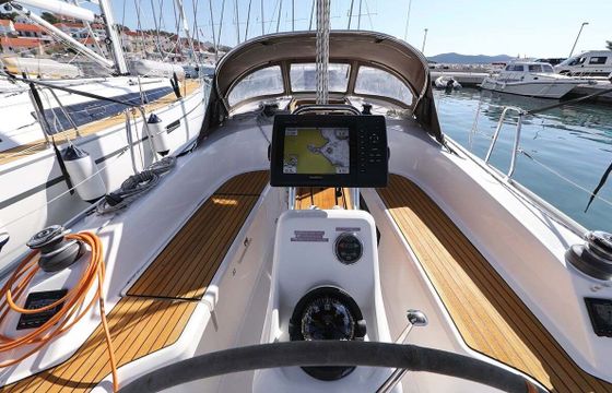 Sailboat Bavaria Yachtbau Bavaria Cruiser 33 9m