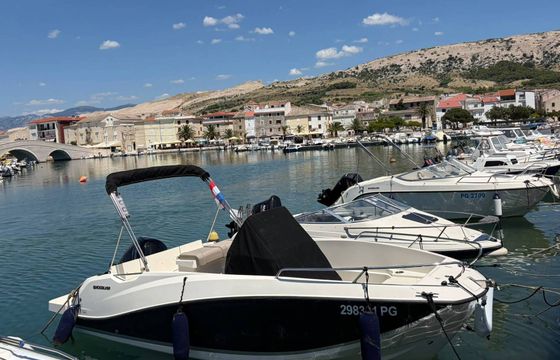 Motorboat Quicksilver Activ 555 Open 115hp