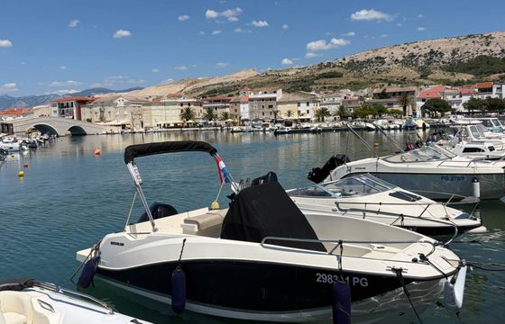 Motorboat Quicksilver Activ 555 Open 115hp