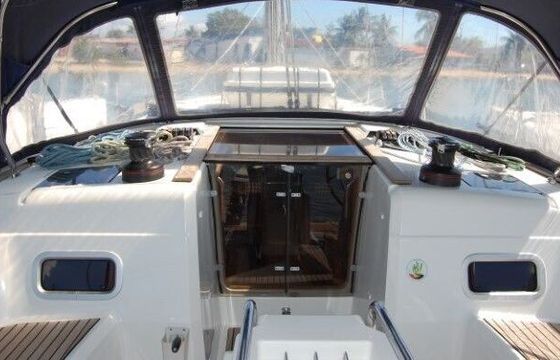 Sailboat Sun Odyssey 519 15m