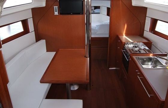 Sailboat Beneteau Oceanis 38.1 11.5m