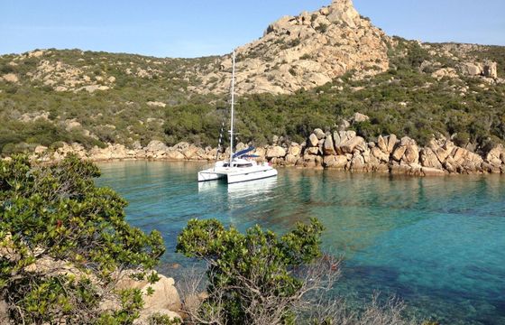 Catamaran FOUNTAINE PAJOT LAVEZZI 40 12m