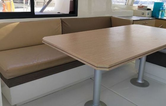 Catamaran Bali Bali 4.0 with watermaker 12.2m