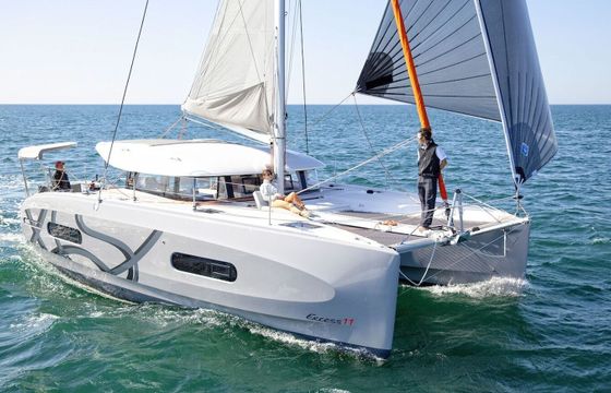 Catamaran Excess Excess 11 - 4 + 2 cab. 11m