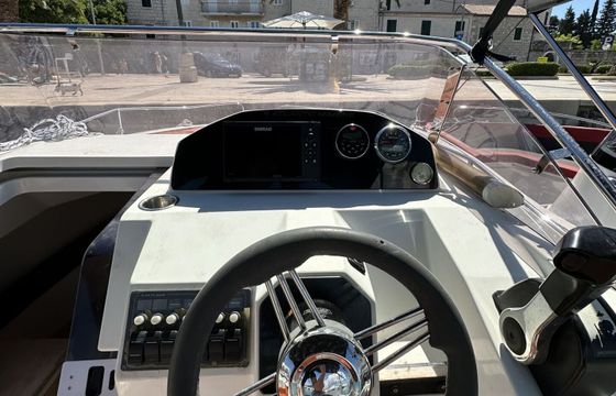 Motorboat Atlantic Marine Sun Cruiser 655 655