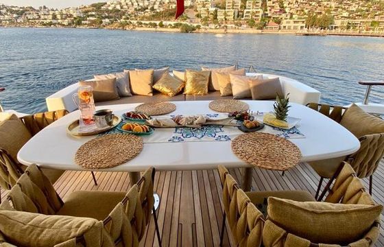 Motor yacht 105 ft Luxury Yacht 1500hp