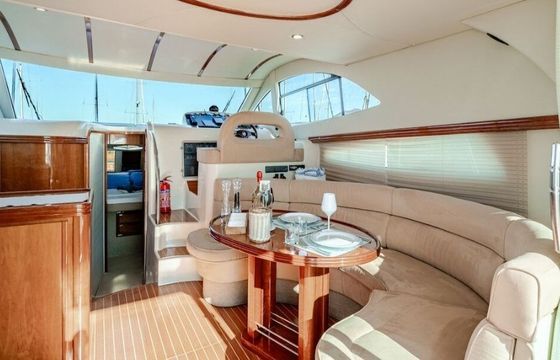 Motorboat Rodman Yachts Flybridge Luxury 820hp