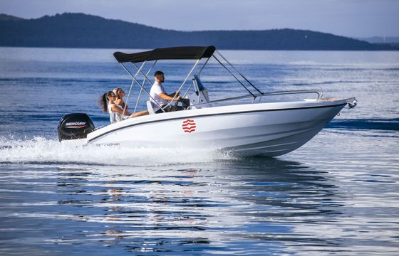 Motorboat Oktogon Venturo 21 150hp