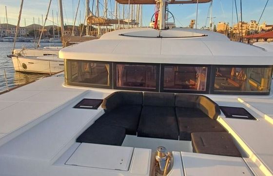 Catamaran LAGOON 52 F 15.84m