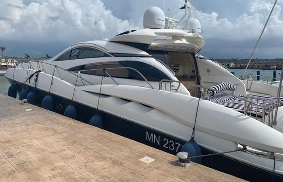 Motor yacht SUNSEEKER PREDATOR 75 2600hp