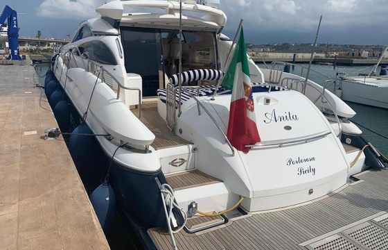 Motor yacht SUNSEEKER PREDATOR 75 2600hp