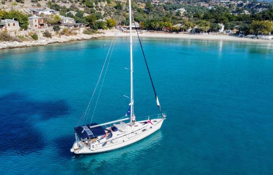 Sailboat Bavaria 44 14m
