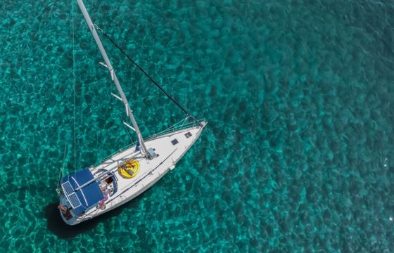 Sailboat Bavaria 44 14m