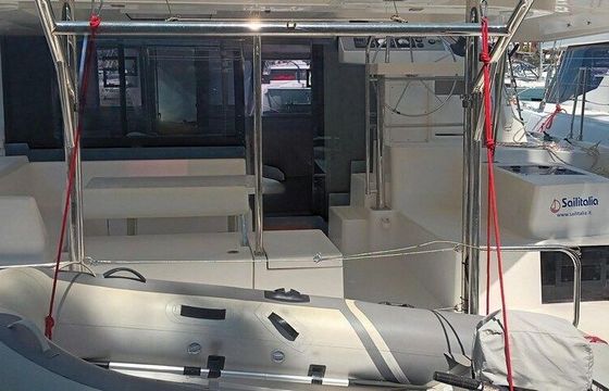 Catamaran ROBERTSON &amp; CAINE LEOPARD 4000 11.99m