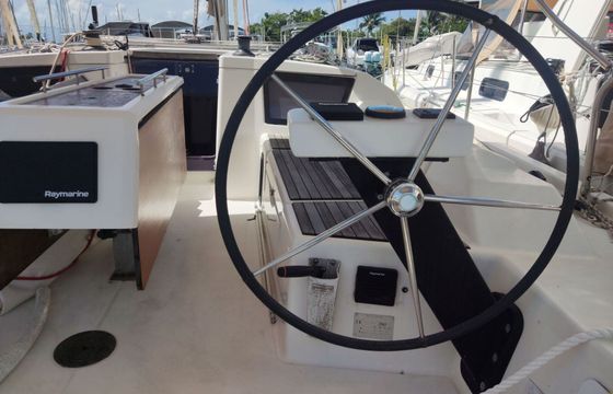Sailboat Dufour Yachts Dufour 390 11.93m