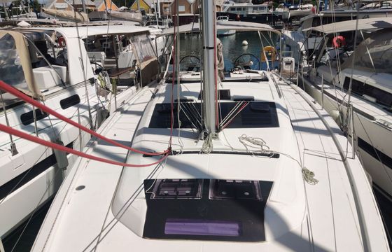 Sailboat Dufour Yachts Dufour 390 11.93m