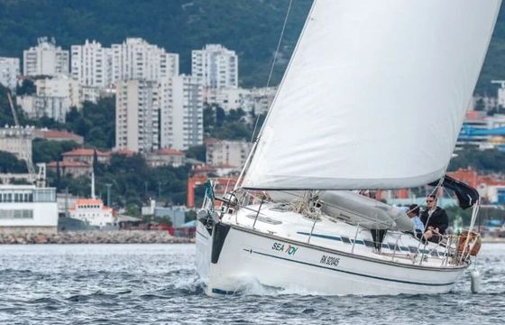 Sailboat Bavaria Bavaria Cruiser 44 13.6m