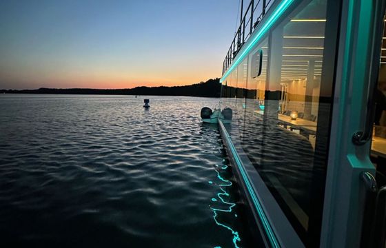 Houseboat Desidus Loungeboot - BAR