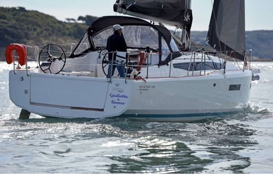 Sailboat Jeanneau Sun Odyssey 380 11.74m