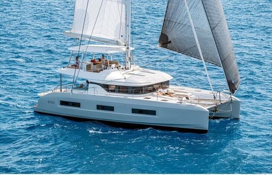 Catamaran Lagoon 55 16m