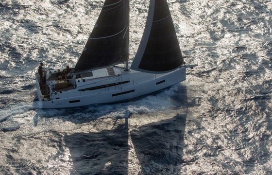Sailboat Jeanneau Sun Odyssey 410 12.35m