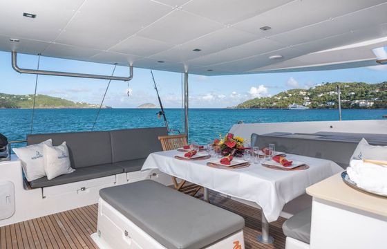 Catamaran Dufour D48 14.63m