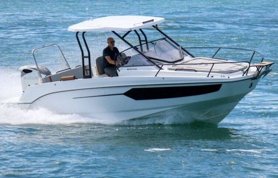 Motorboat Beneteau Flyer 8 350hp
